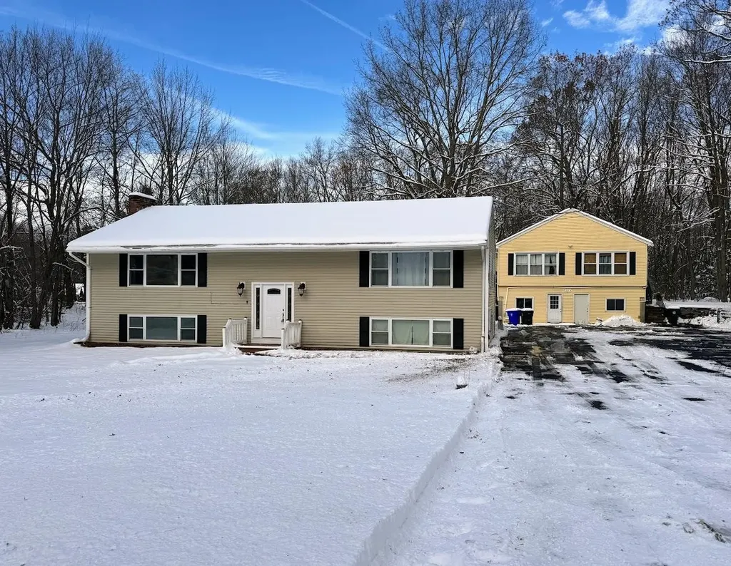 240 Leda Avenue Manchester NH 03104