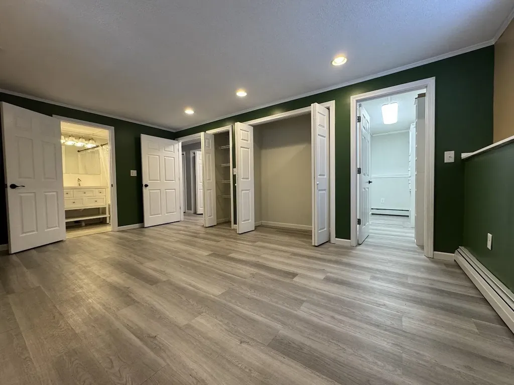 240 Leda Avenue Manchester NH 03104