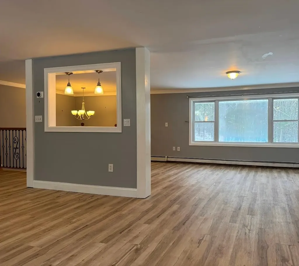 240 Leda Avenue Manchester NH 03104