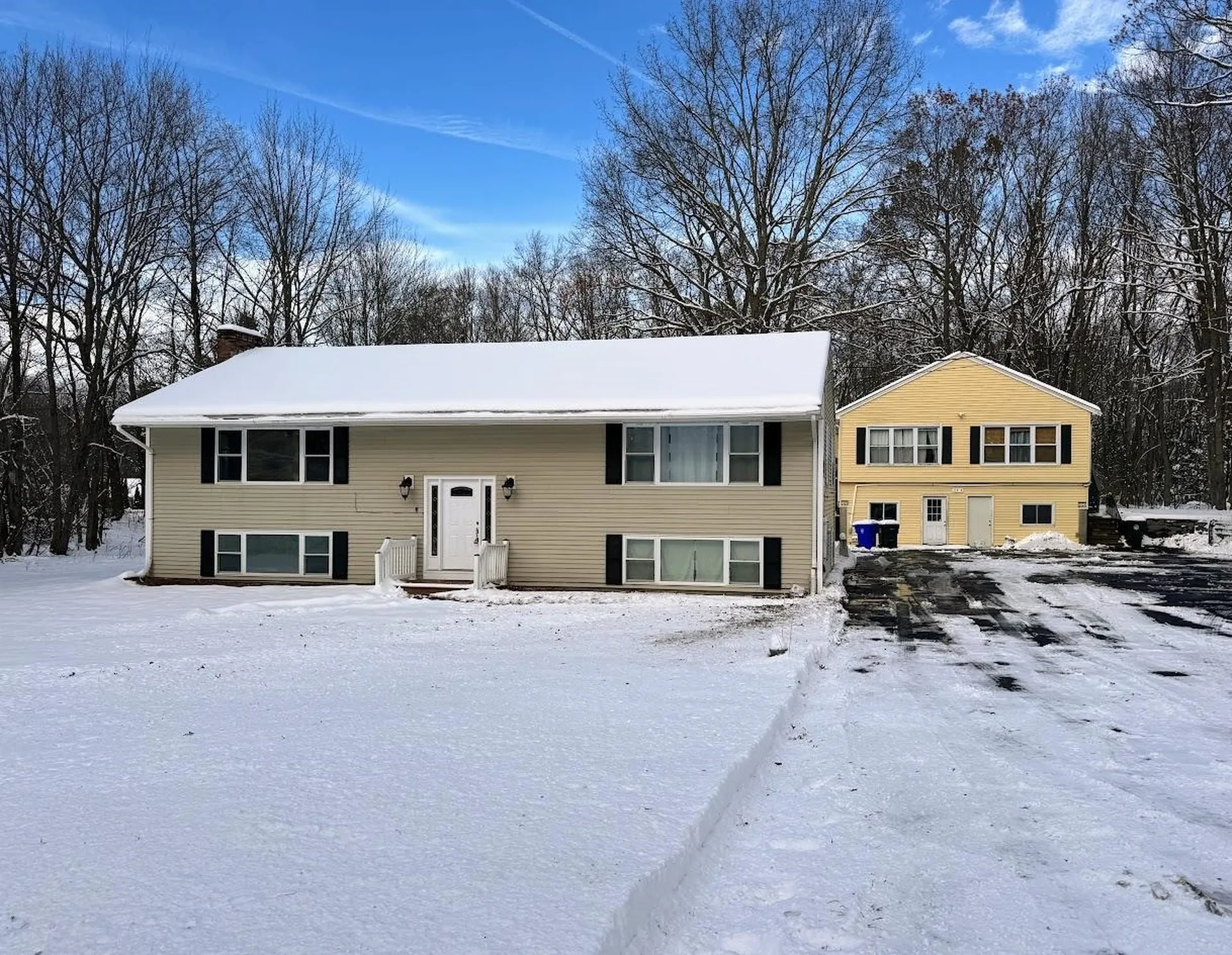 240 Leda Avenue Manchester NH 03104