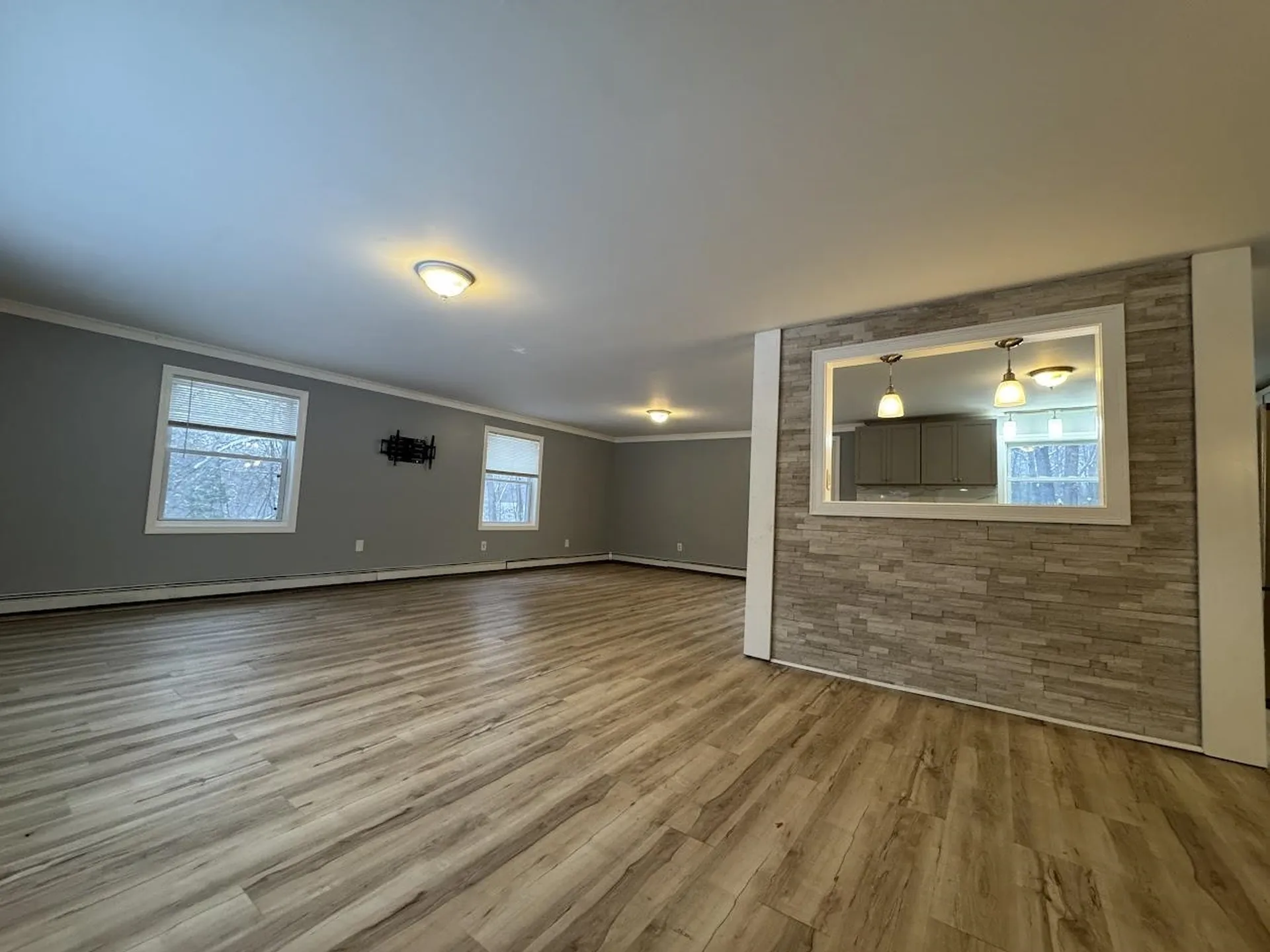 240 Leda Avenue Manchester NH 03104