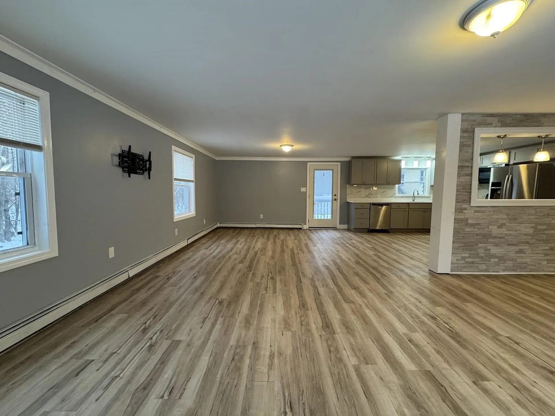 240 Leda Avenue Manchester NH 03104