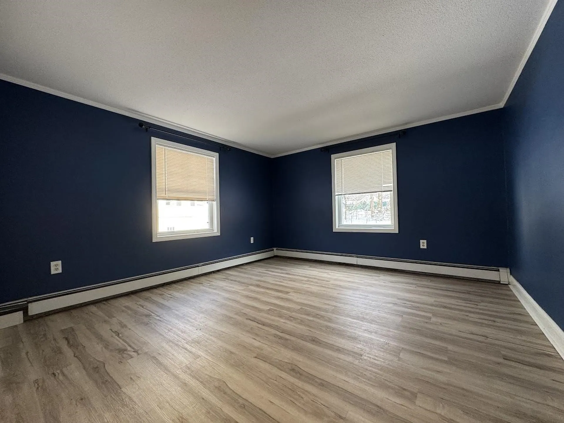 240 Leda Avenue Manchester NH 03104