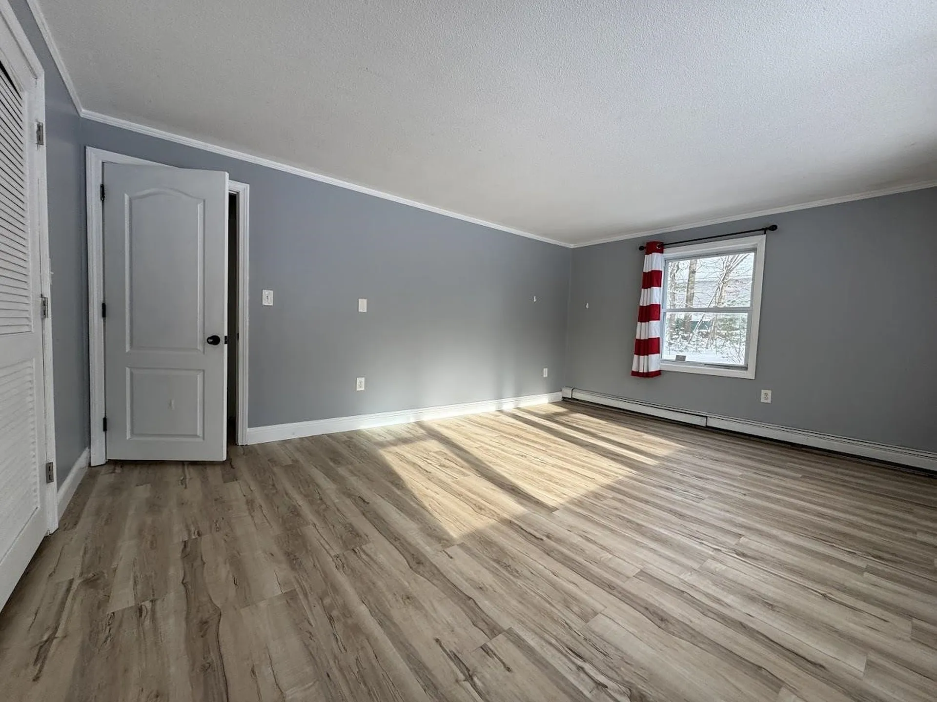 240 Leda Avenue Manchester NH 03104