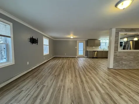 240 Leda Avenue Manchester NH 03104