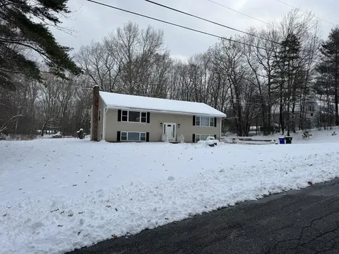 240 Leda Avenue Manchester NH 03104