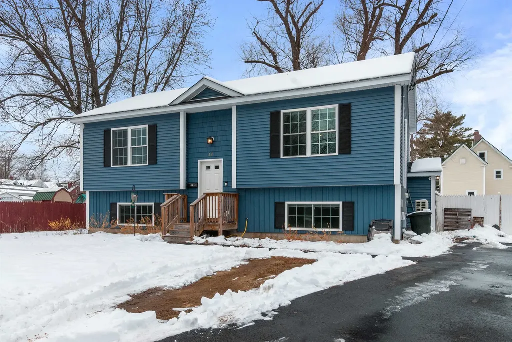 32 Mechanic Street Farmington NH 03835