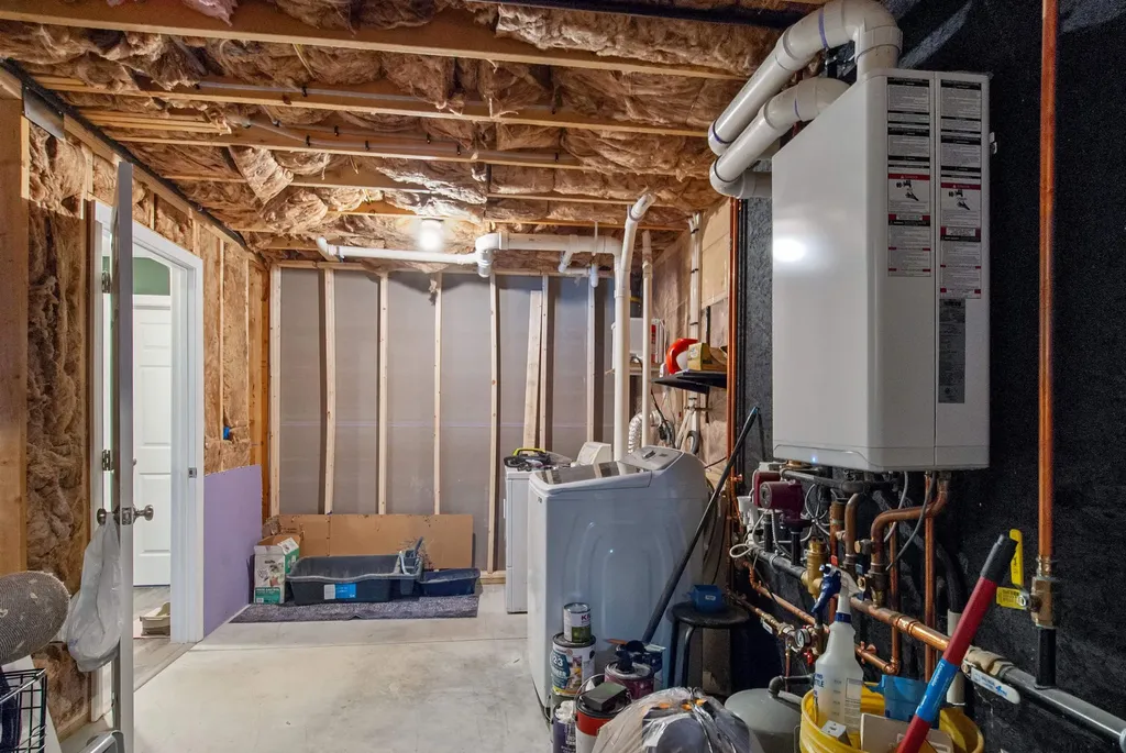 32 Mechanic Street Farmington NH 03835