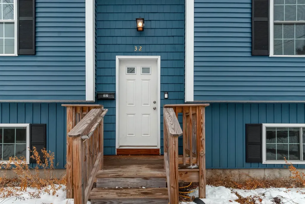 32 Mechanic Street Farmington NH 03835
