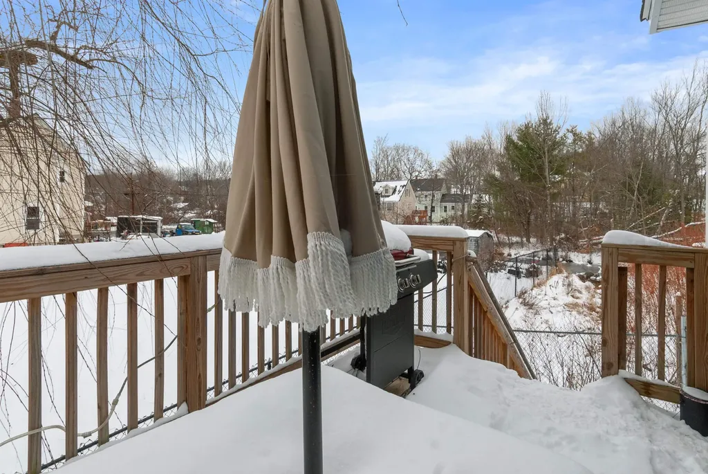 32 Mechanic Street Farmington NH 03835