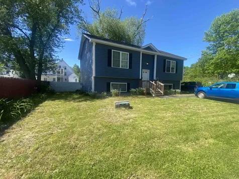 32 Mechanic Street Farmington NH 03835