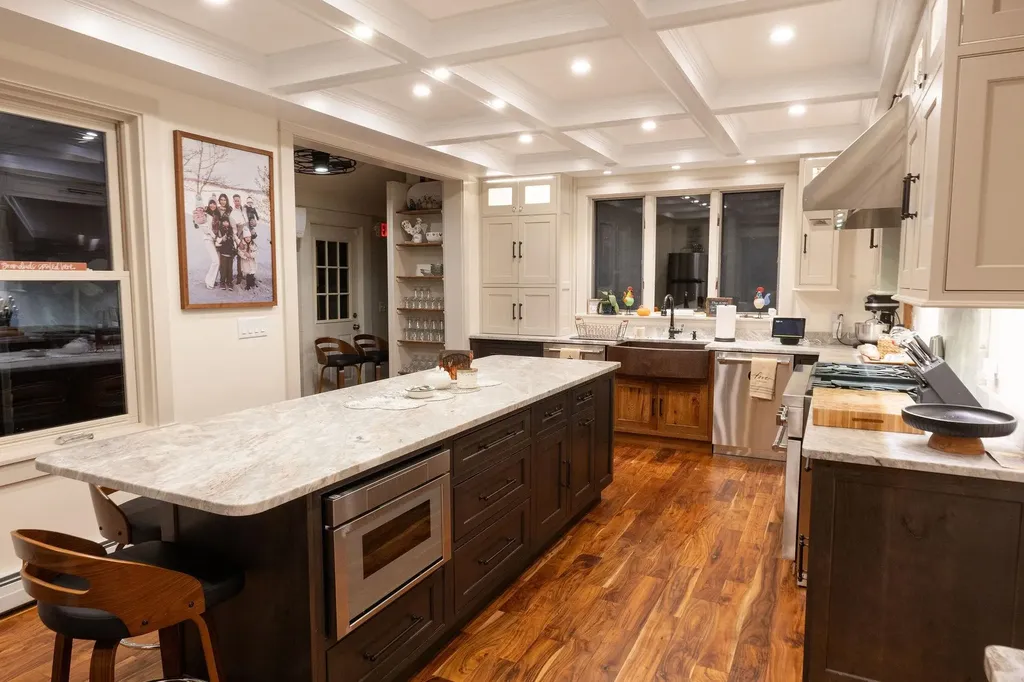 100 Lower Bay Road Sanbornton NH 03269