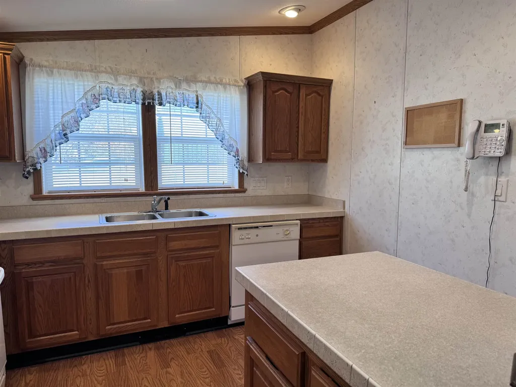 16 Eric Place Claremont NH 03743