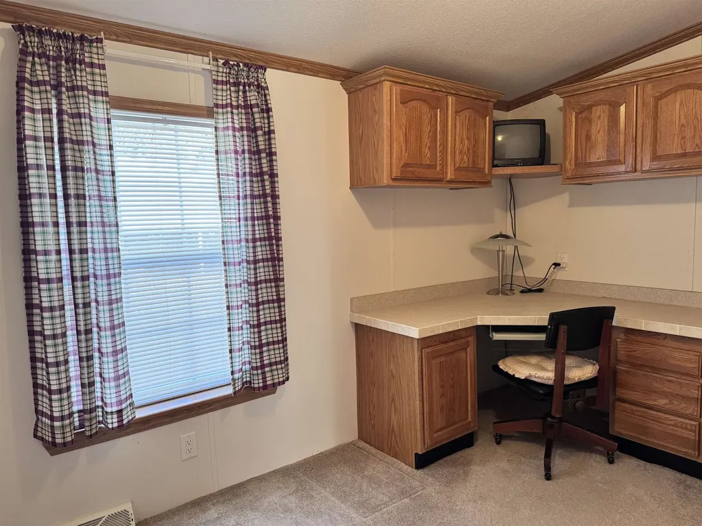 16 Eric Place Claremont NH 03743