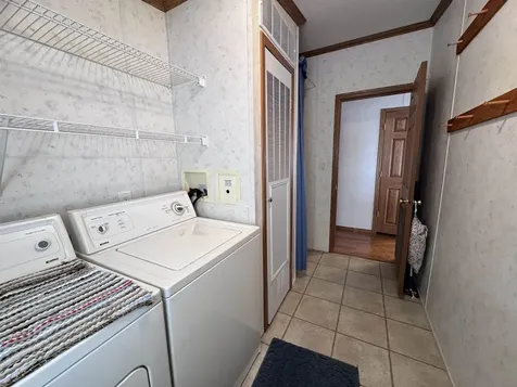 16 Eric Place Claremont NH 03743