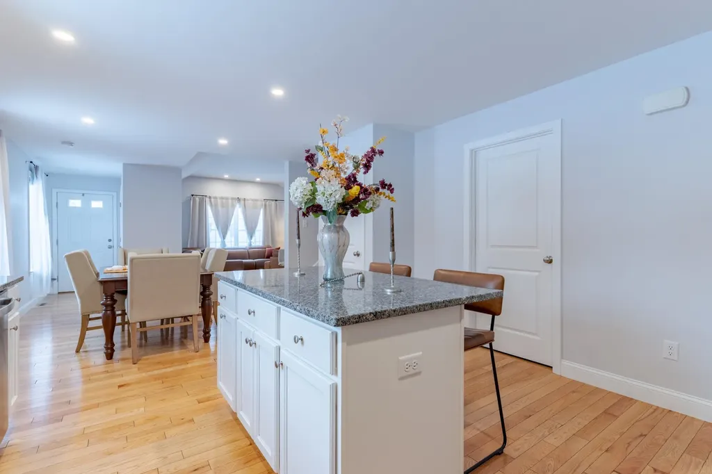 113 Crawley Falls Road Brentwood NH 03833