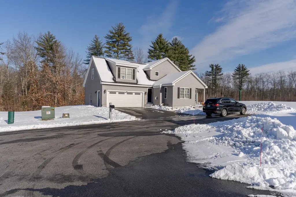113 Crawley Falls Road Brentwood NH 03833