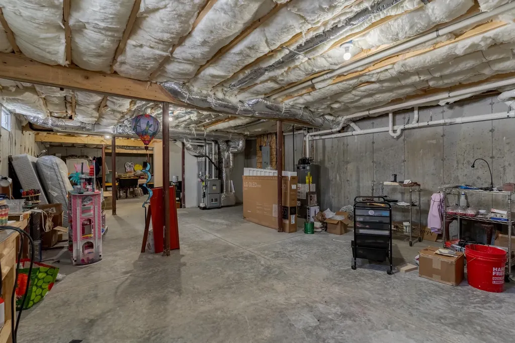 113 Crawley Falls Road Brentwood NH 03833