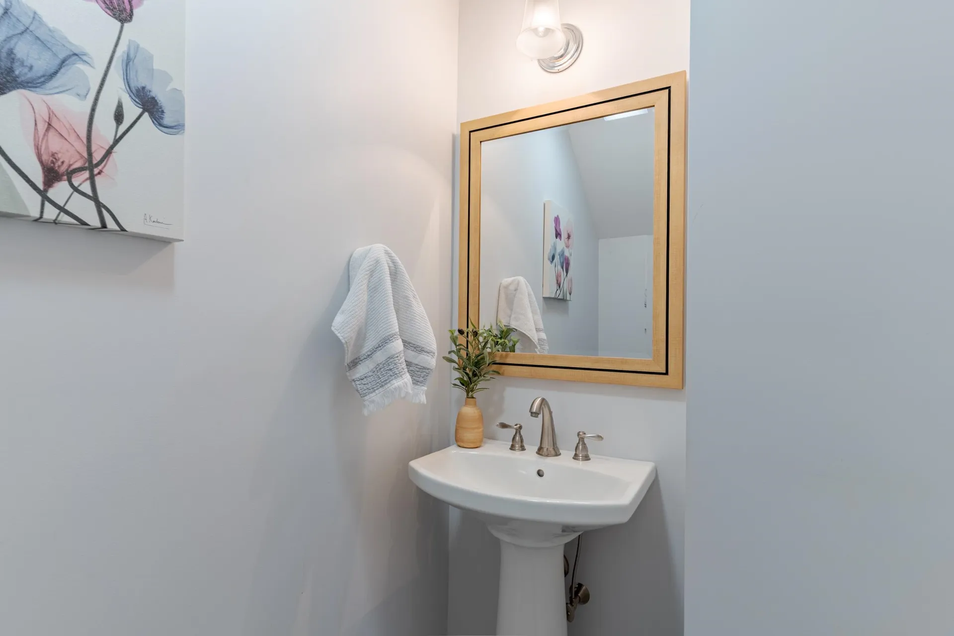 113 Crawley Falls Road Brentwood NH 03833