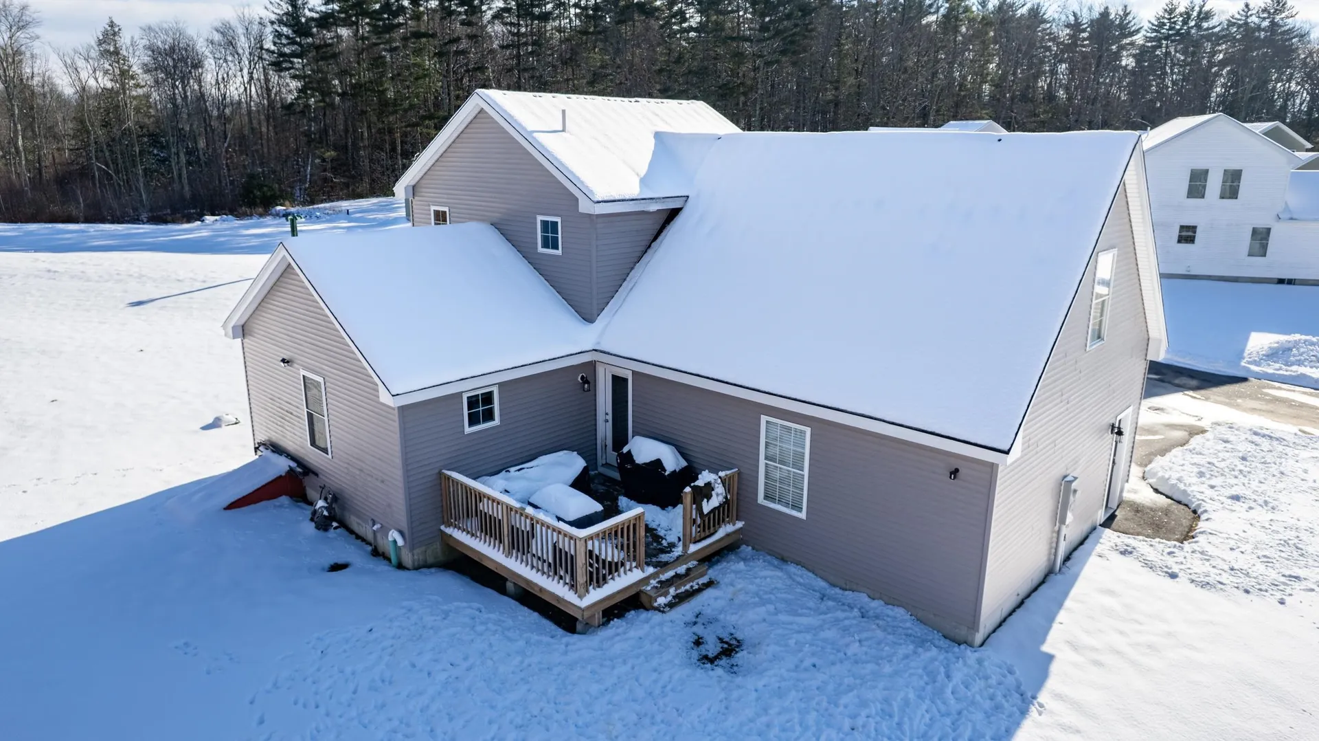 113 Crawley Falls Road Brentwood NH 03833