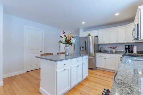 113 Crawley Falls Road Brentwood NH 03833