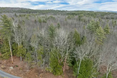 25 Merrill Corner Road Boscawen NH 03303