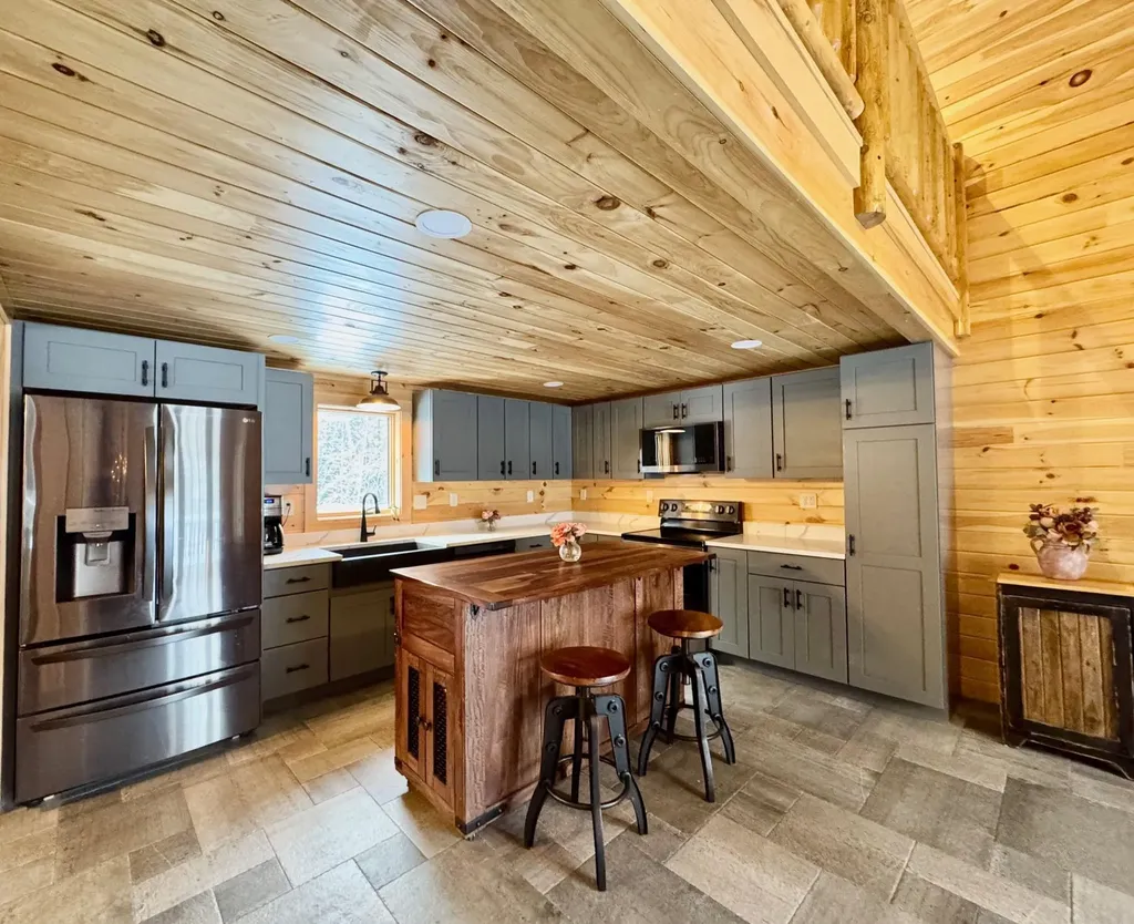 42 Chickadee Lane Littleton NH 03561