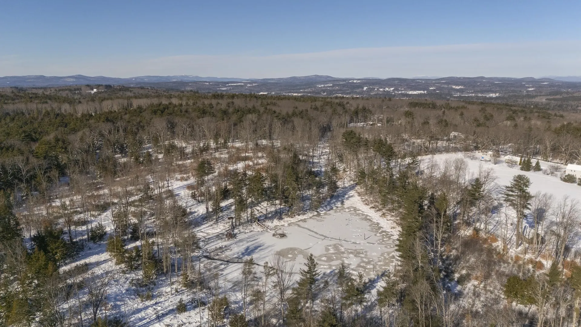 263 Knowles Pond Road Northfield NH 03276