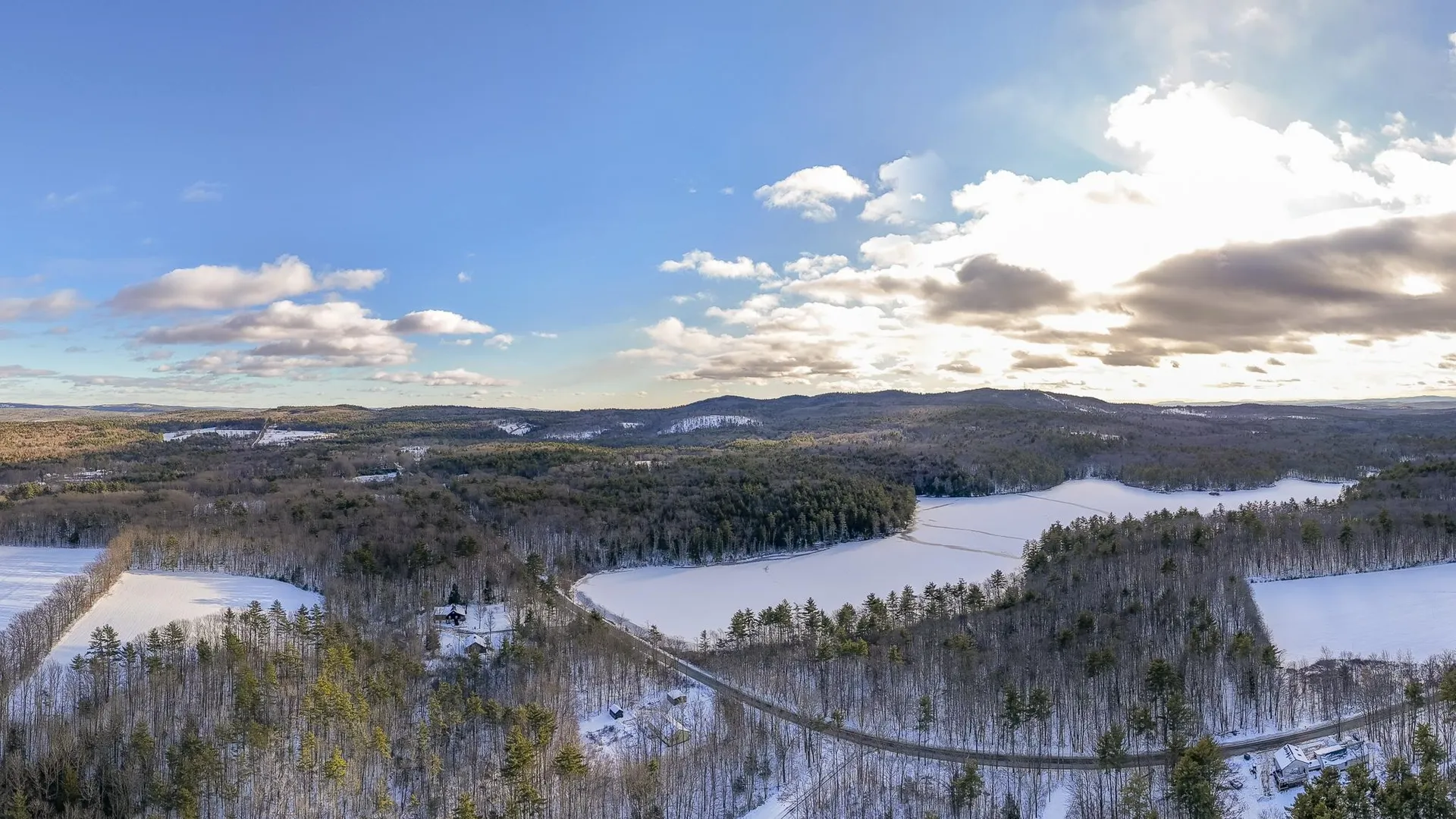 263 Knowles Pond Road Northfield NH 03276