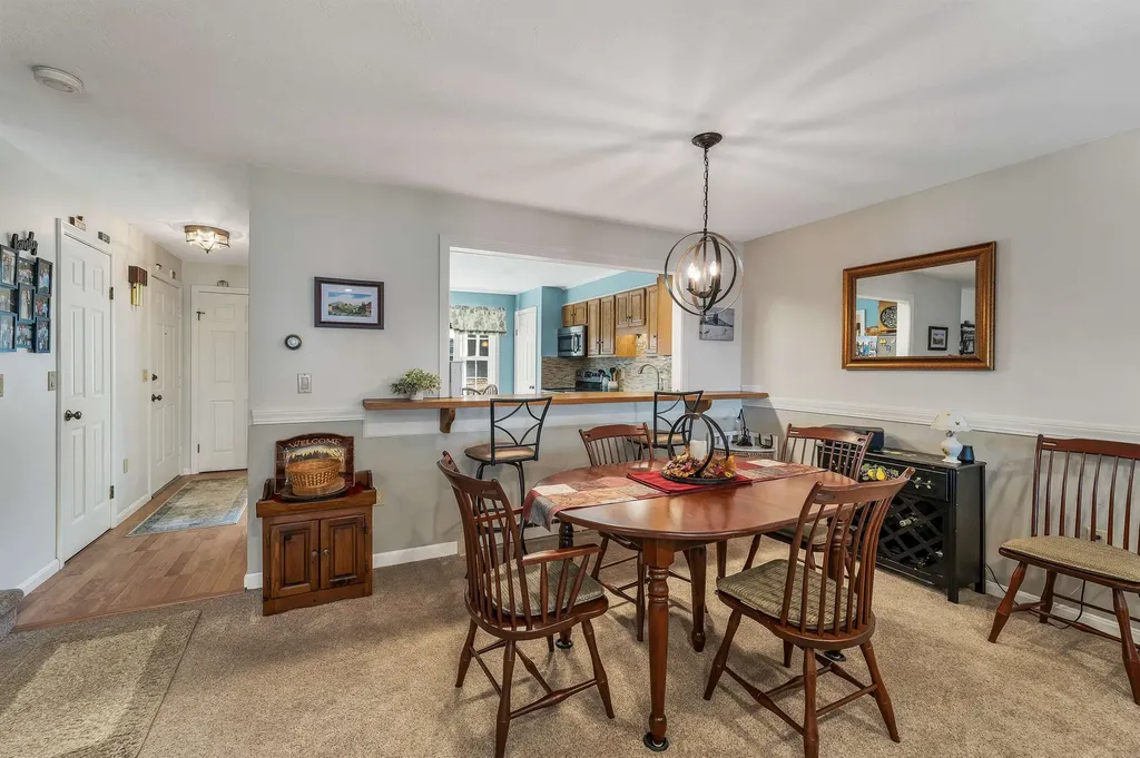 39 Harbor Way Wolfeboro NH 03894