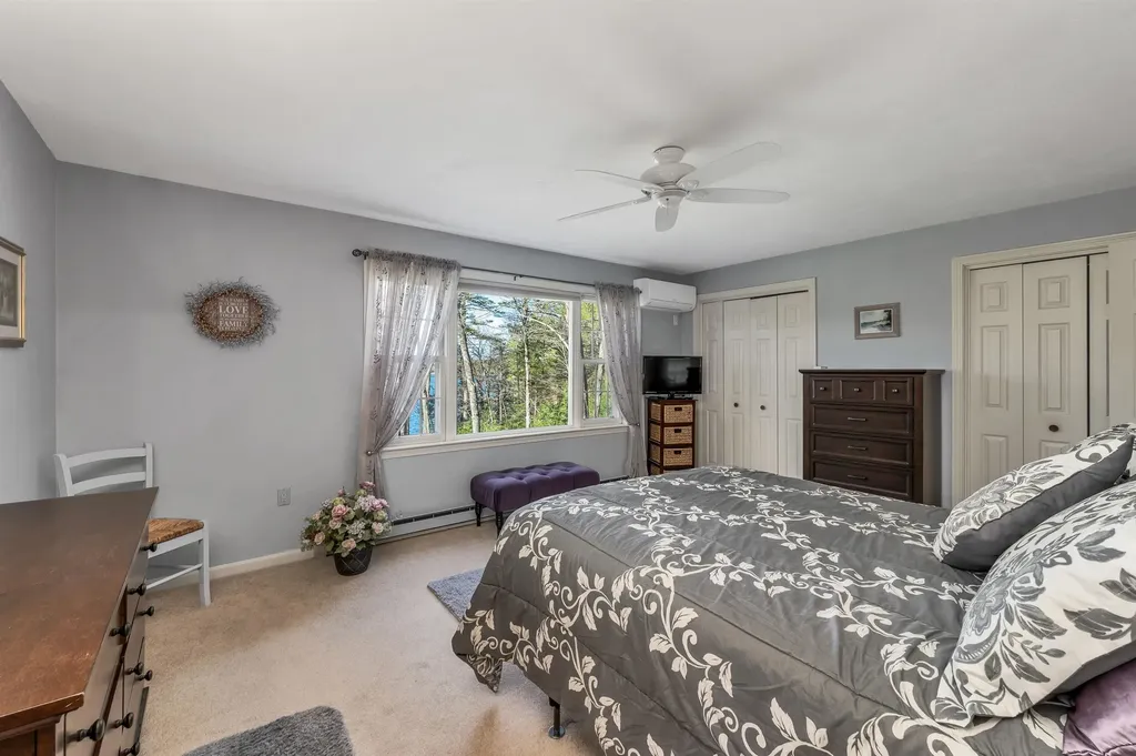 39 Harbor Way Wolfeboro NH 03894