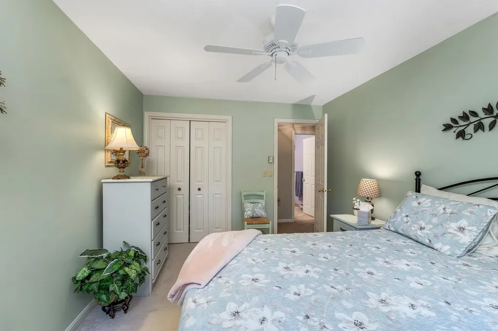 39 Harbor Way Wolfeboro NH 03894