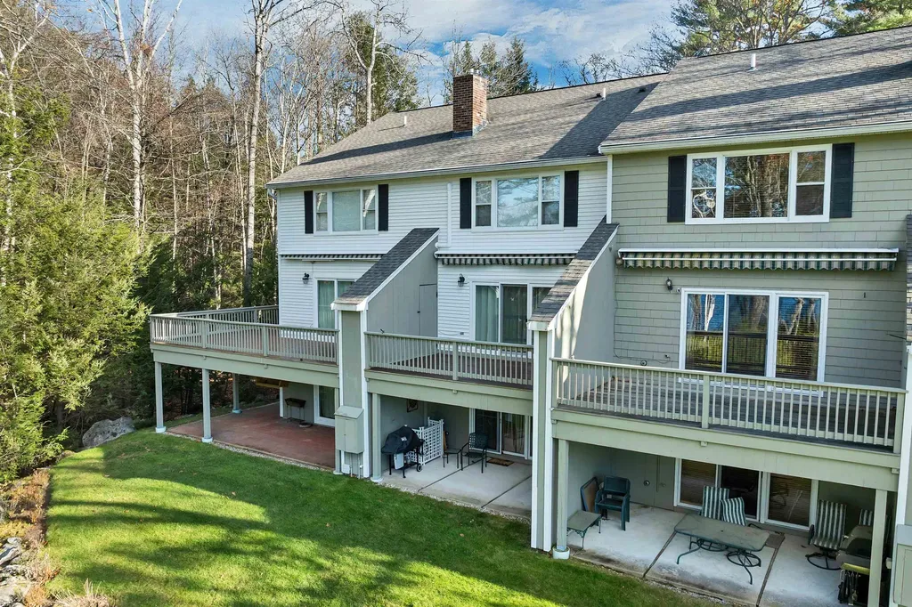 39 Harbor Way Wolfeboro NH 03894