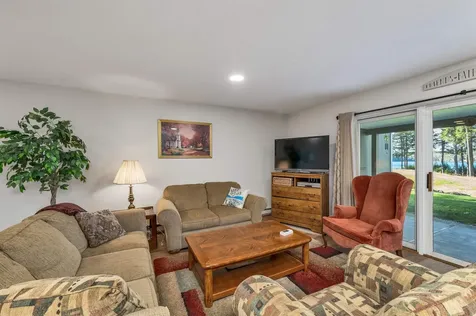 39 Harbor Way Wolfeboro NH 03894