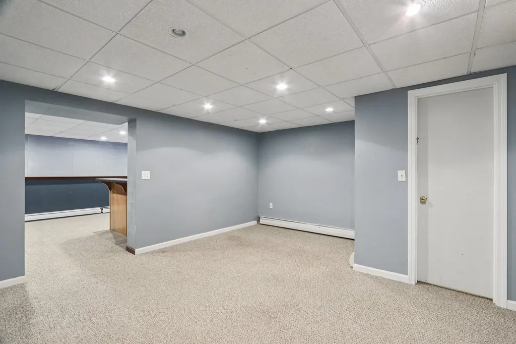 3 Highlander Drive North Hampton NH 03862