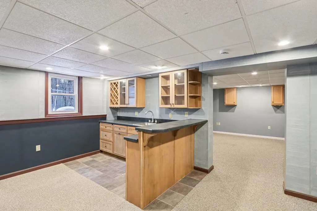 3 Highlander Drive North Hampton NH 03862