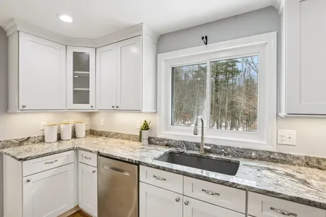 3 Highlander Drive North Hampton NH 03862