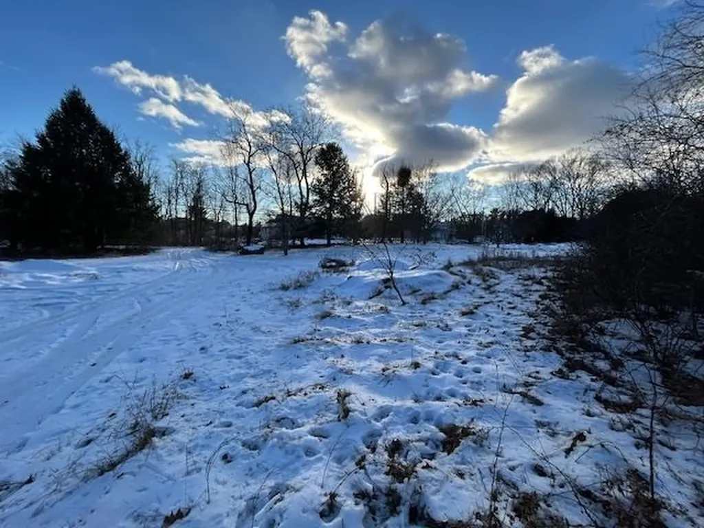 182 Drinkwater Road Kensington NH 03833