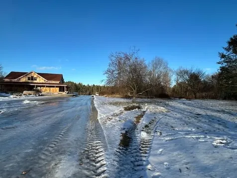 182 Drinkwater Road Kensington NH 03833