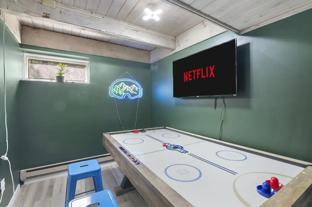 6 Timberview Road Dover VT 05356