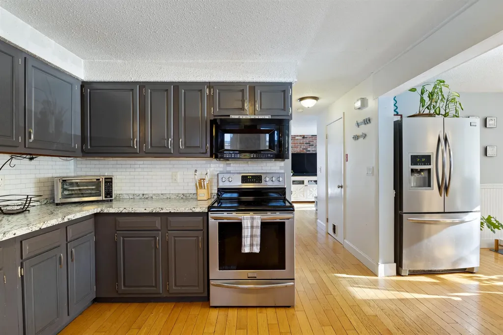 26 Barrell Run Road Fremont NH 03044