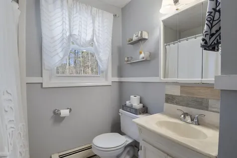 26 Barrell Run Road Fremont NH 03044