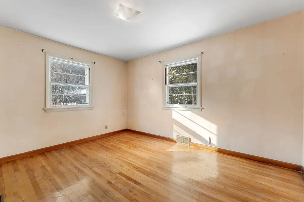 7 Grant Avenue Barre City VT 05641