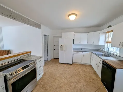 56 Woodland Street Claremont NH 03743