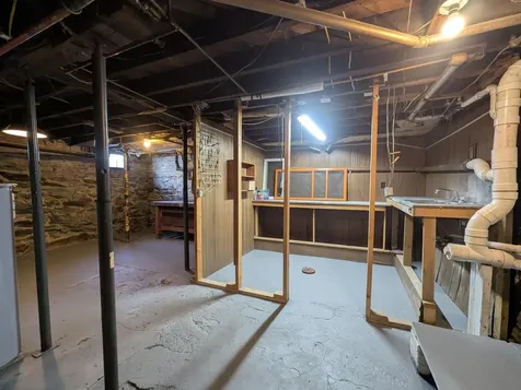 56 Woodland Street Claremont NH 03743