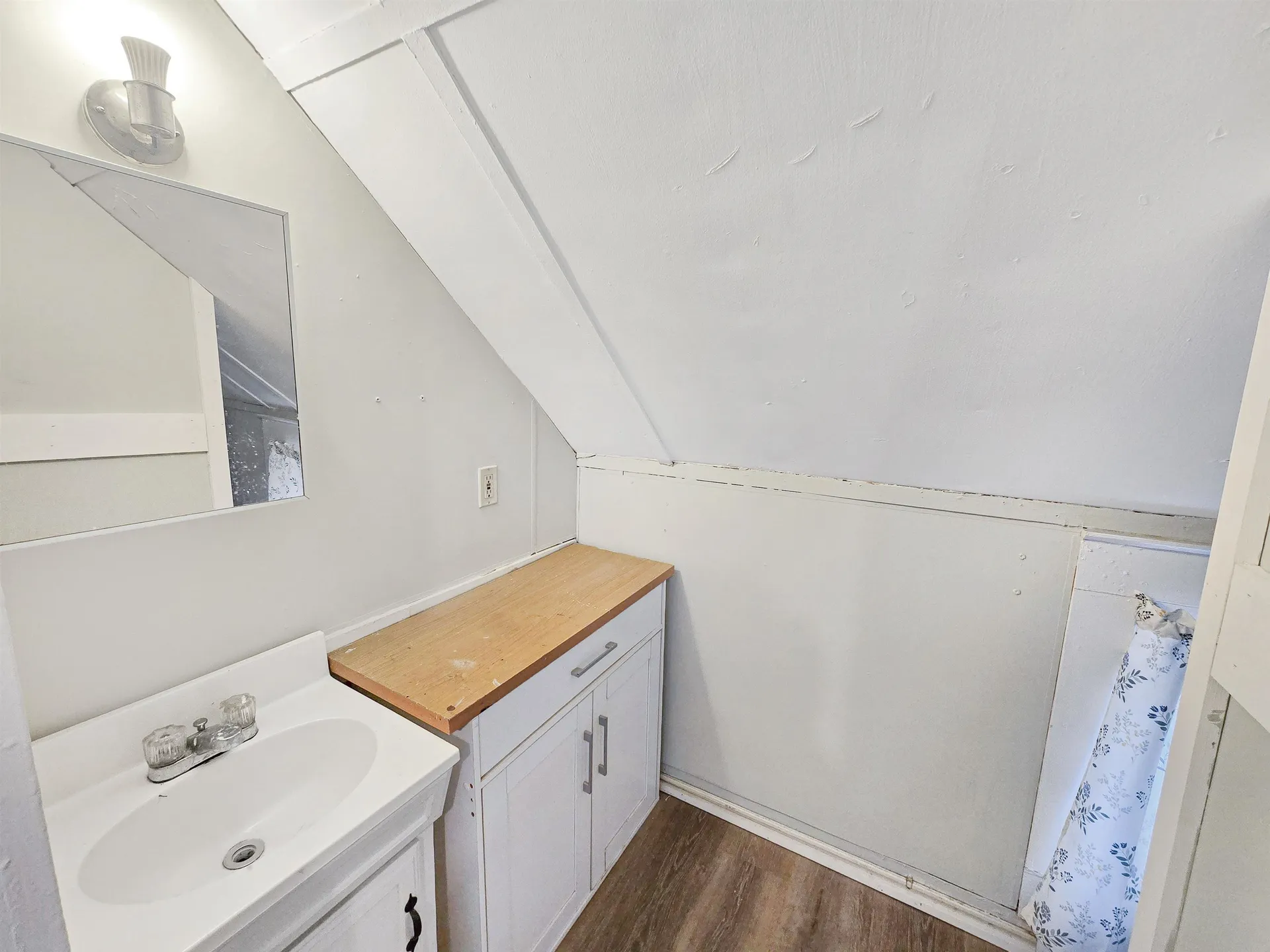 52 Chestnut Avenue Rutland City VT 05701