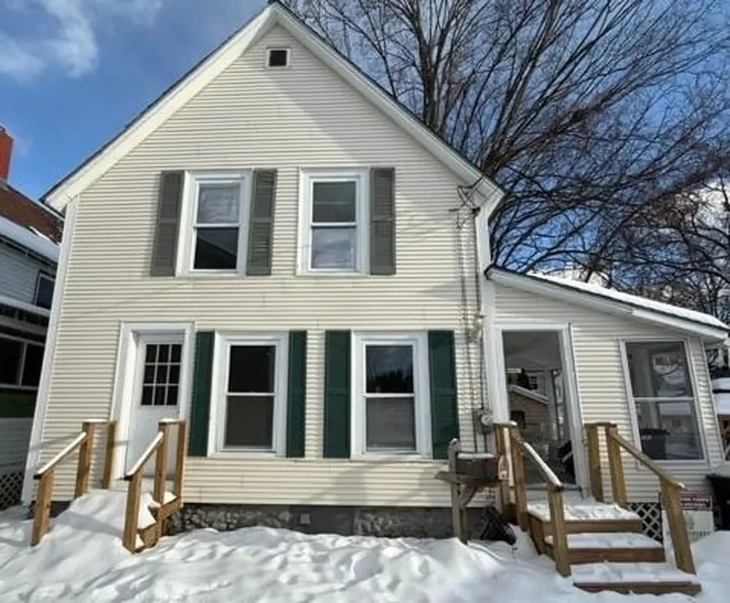 5 Evans Court Franklin NH 03235