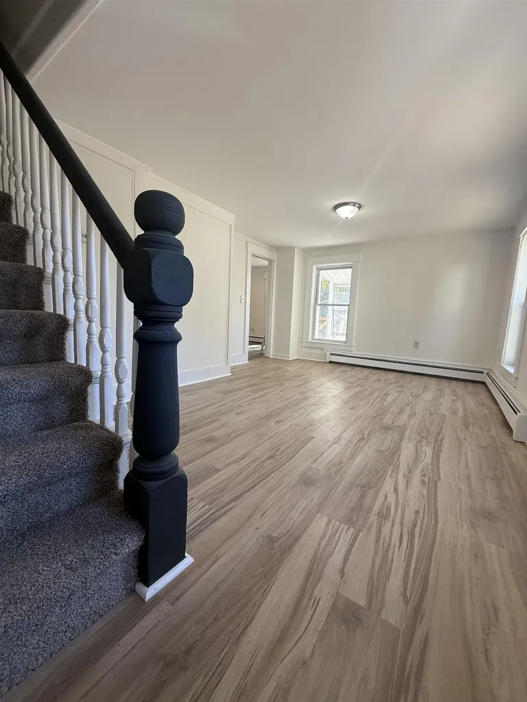 5 Evans Court Franklin NH 03235