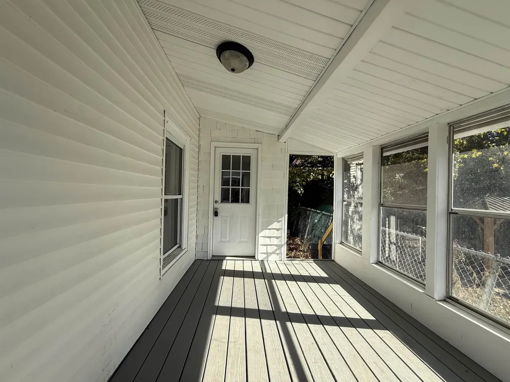 5 Evans Court Franklin NH 03235