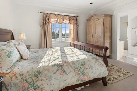 54 Upper Springs Road Stowe VT 05672